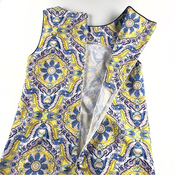Betsey Johnson Yellow Blue China Plate Pattern Sleeveless Shift Dress Size 2 - Picture 8 of 13